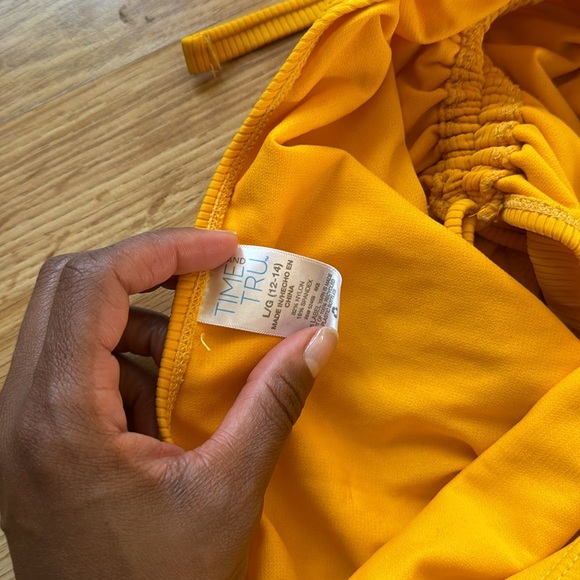 Cute Yellow One Piece - size L - Picture 8 of 12